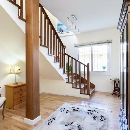 Nyaraló Dorina - Con Piscina Privada