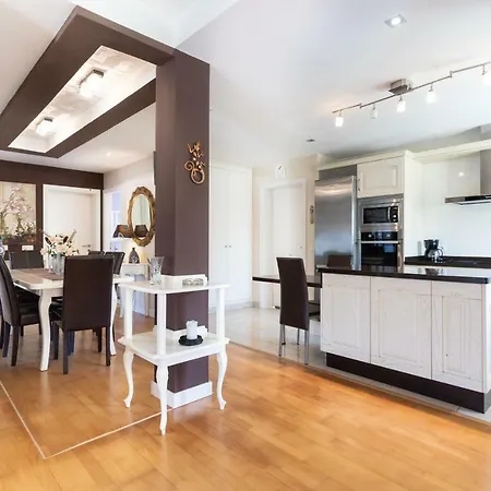 Dorina - Con Piscina Privada