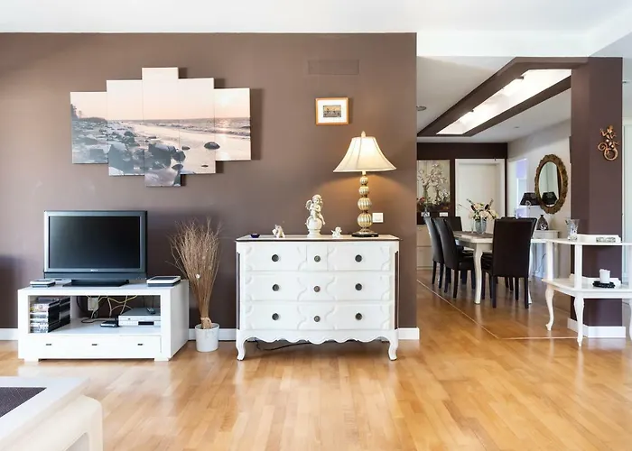 Semesterbostad Dorina - Con Piscina Privada