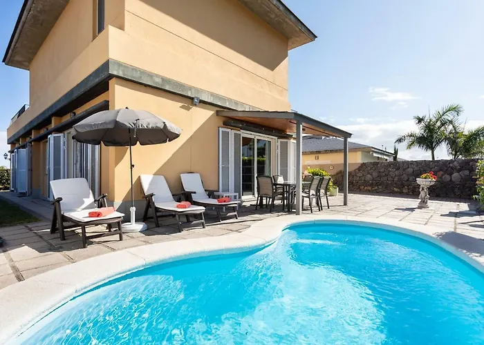 Semesterbostad Dorina - Con Piscina Privada